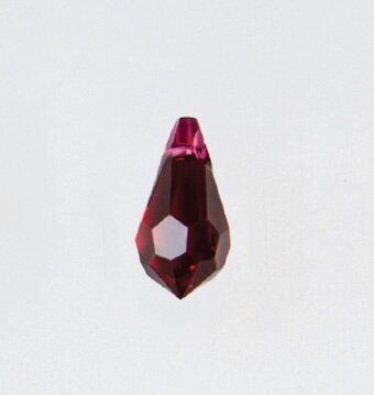 Crystal Treasures - 13105 Scarlet Teardrop